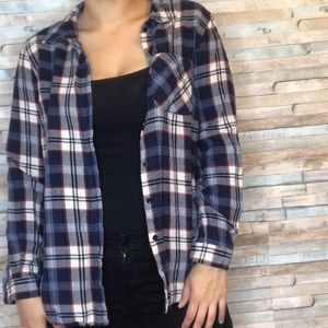 H&M plaid blue white red button down M